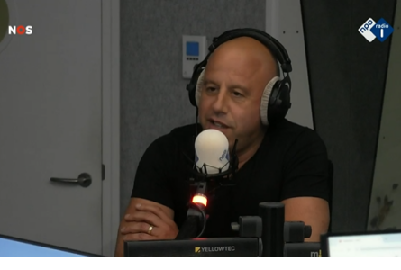 Yoram Stein over “Afkicken met Spinoza” in “Met het Oog op Morgen”